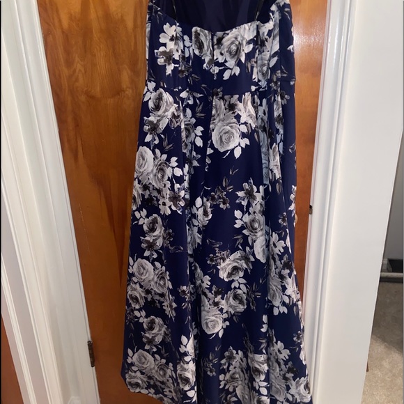 Prom/Homecoming Dress - Picture 2 of 3